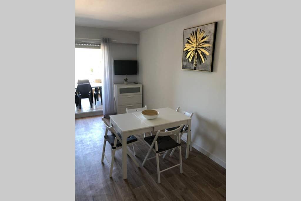 Studio Port De Hyeres Proche Des Plages エクステリア 写真
